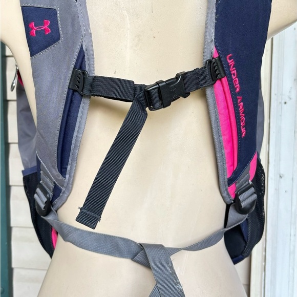 Under Armour backpack - Picture 4 of 11